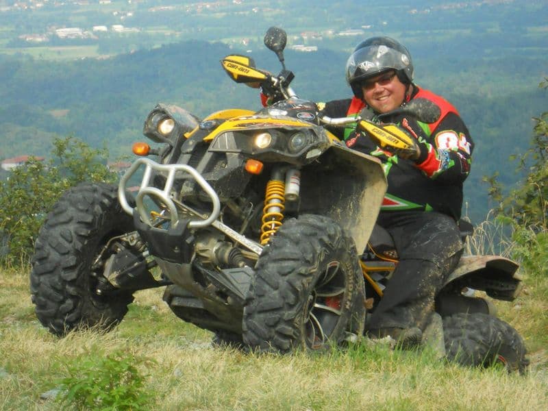 FOGLIZZO-CHIVASSO - Amici del quad e una folla commossa per Pier Lino Bernardi