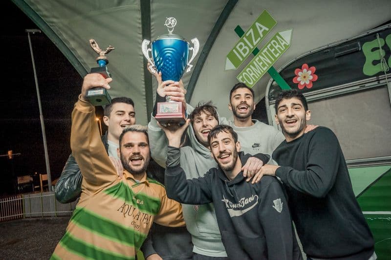 BUROLO - Calcio a 5, l'FC  Mozzoni trionfa nella Easter Cup