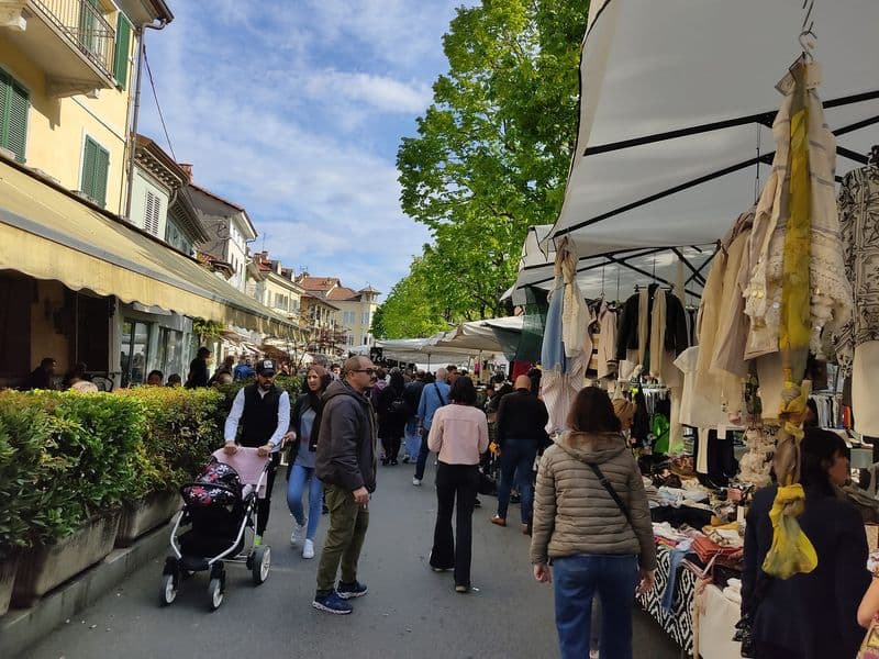 RIVAROLO CANAVESE - Polemiche sul mercato in corso Torino, Ghirmu: «Becere insinuazioni. Procederemo per le vie legali»