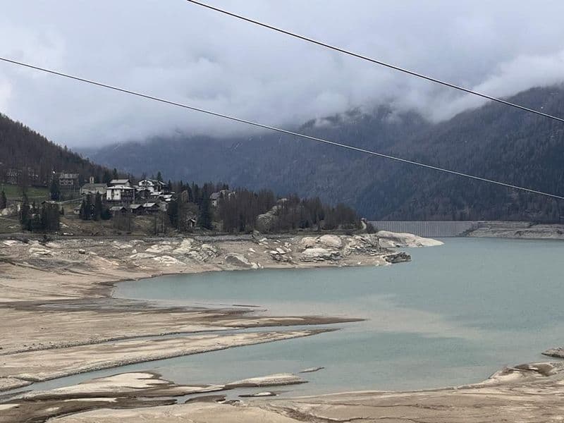 CANAVESE - Crisi idrica, Uncem in visita a Ceresole: «L'acqua delle dighe va utilizzata più volte»