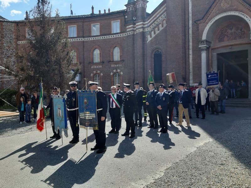 CANAVESE - Cittadini, sindaci, associazioni e studenti celebrano la festa della Liberazione - FOTO