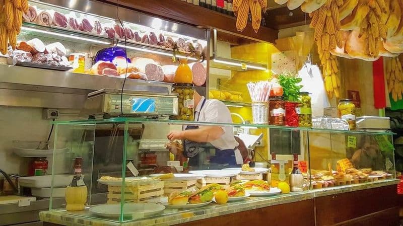 CANAVESE - Arrivano nuovo fondi per aiutare le «botteghe dei servizi» nei paesi di montagna