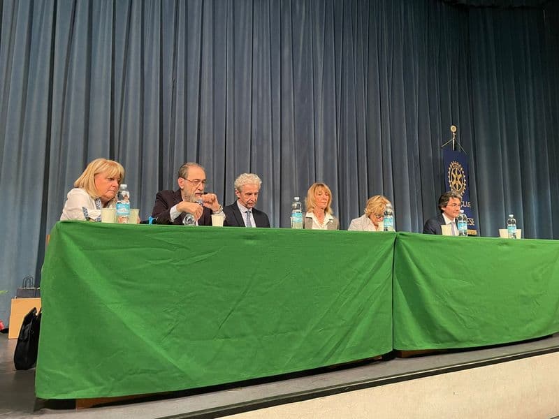RIVAROLO CANAVESE - Successo per il convegno sul fine vita promosso dal Rotary
