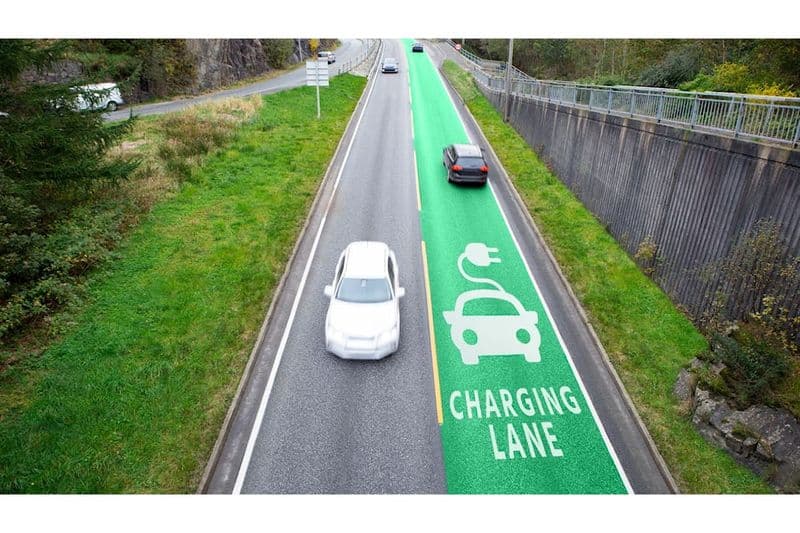 MOBILITA' - L'autostrada che ricarica l'auto elettrica