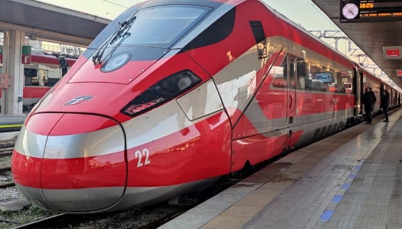 INCIDENTE A TORINO STURA - Una persona investita da un treno Frecciarossa