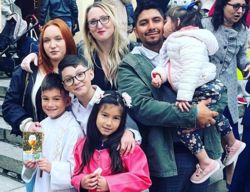 CHIVASSO - Racconti di una famiglia «extra large»: la storia di Sandro e Nancy e dei loro cinque figli - FOTO