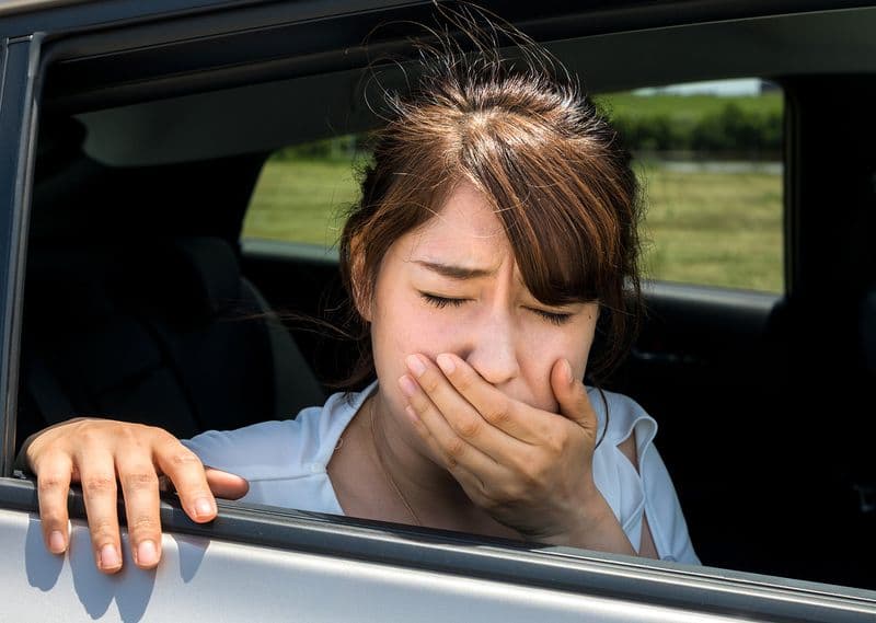 SALUTE – Il mal d’auto, il nemico delle auto (anche elettriche)