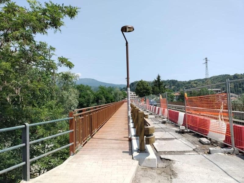 CUORGNE' - Ponte sull'Orco, riapertura vicina: oggi e domani si asfalta