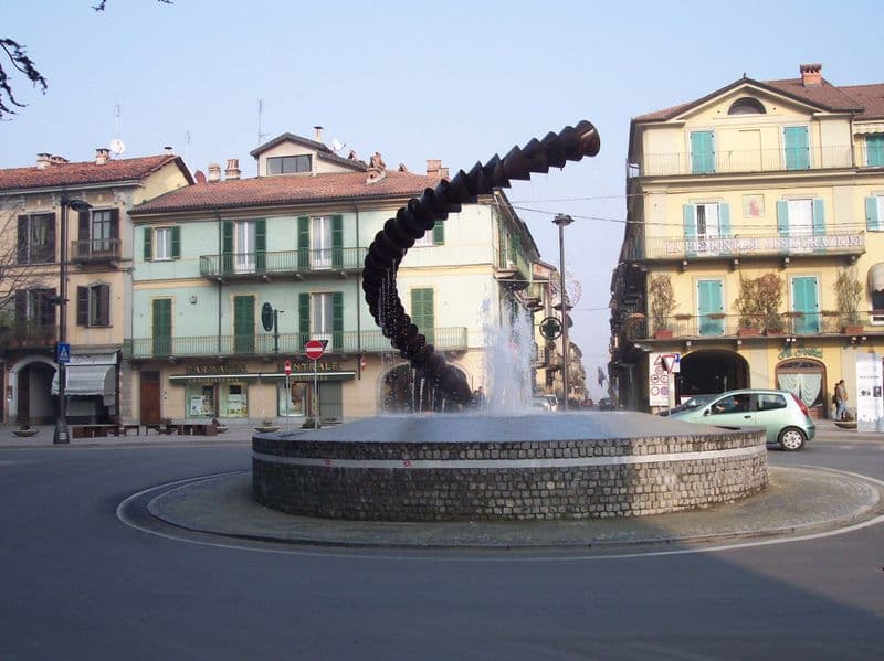 RIVAROLO CANAVESE - Parte la distribuzione dei nuovi bidoni per la raccolta differenziata dei rifiuti