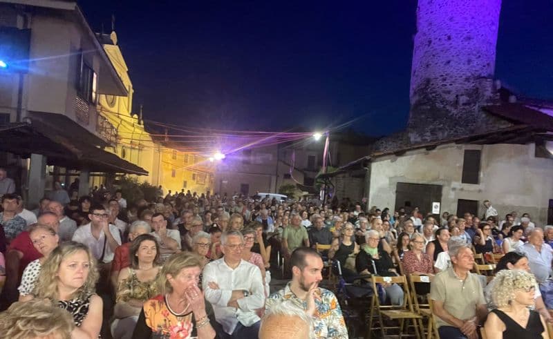 SALASSA - Pioggia di applausi per il concerto della Filarmonica Salassese