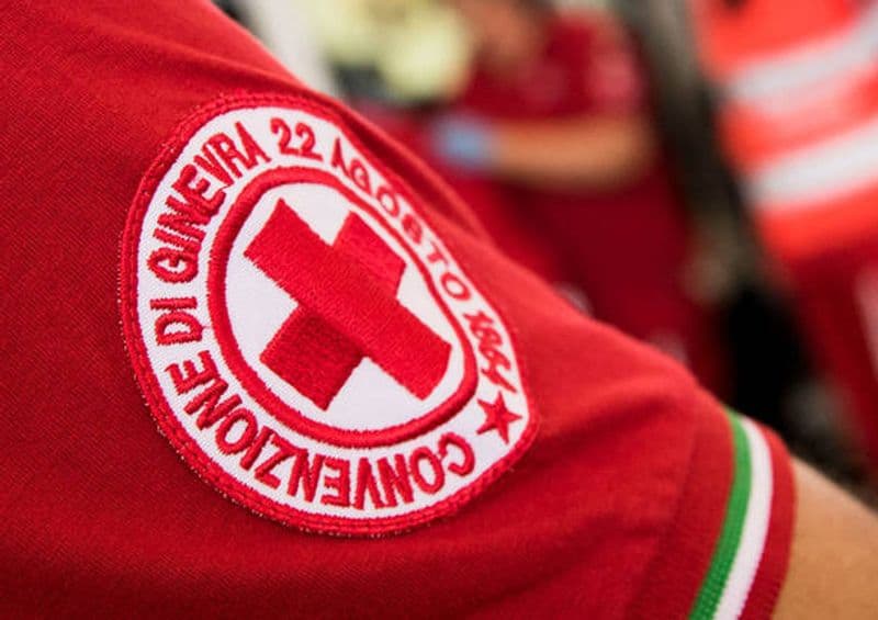 RIVAROLO CANAVESE - La croce rossa organizza la raccolta alimentare al Gigante