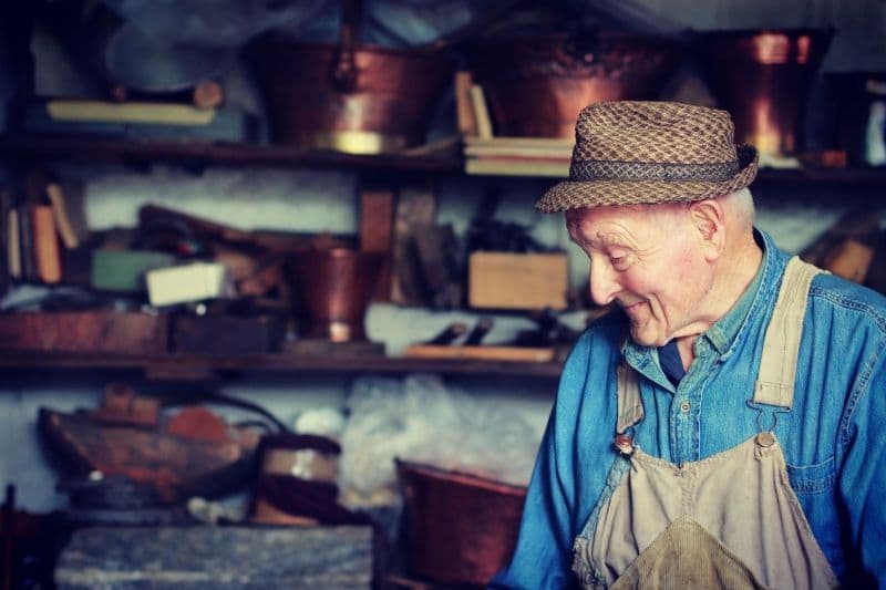 SPARONE - Il Canavese piange la scomparsa di Giuseppe Tarrone, grande musico e tra gli ultimi «magnin» - FOTO