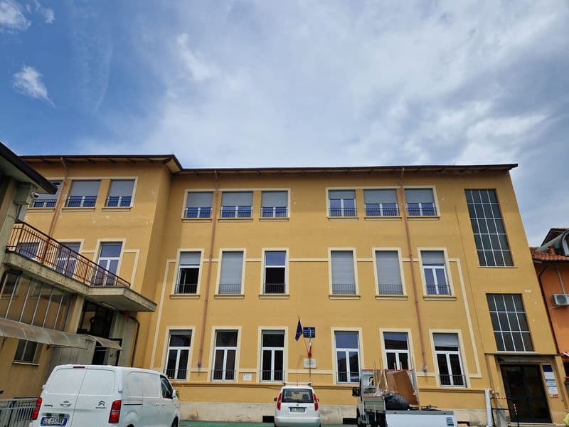 CHIVASSO - Nuove opere e manutenzione nelle scuole comunali