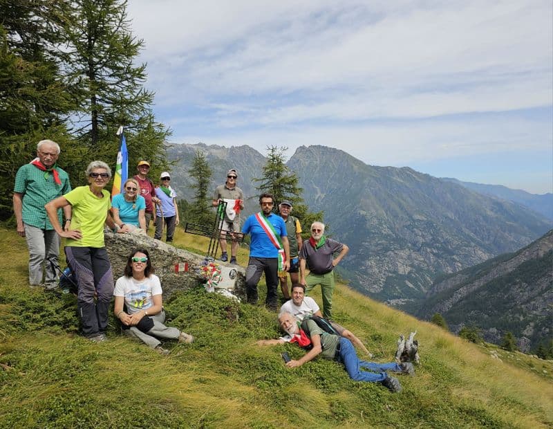 CERESOLE REALE - Commemorati i caduti nella Battaglia di Ceresole del 1944 - FOTO