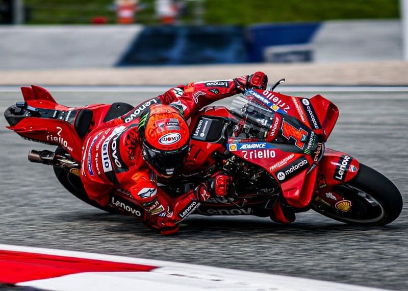 CHIVASSO - Moto GP, Pecco Bagnaia trionfa nella Sprint race in Austria