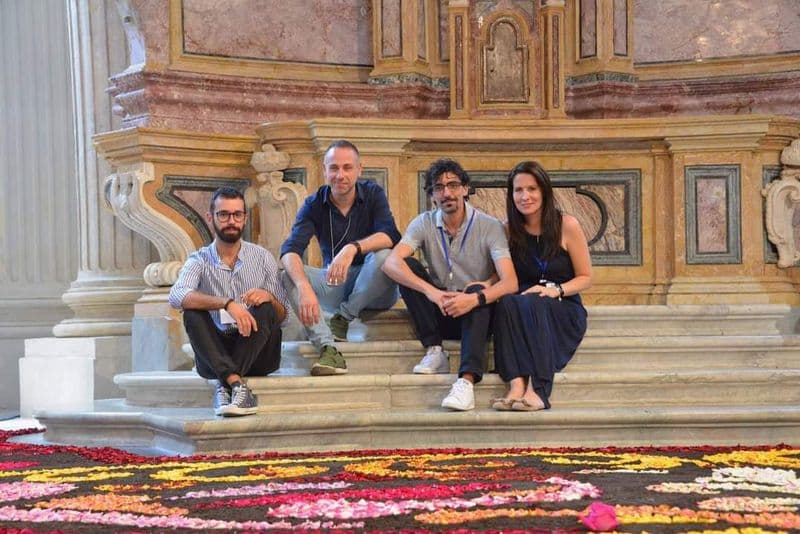 LOCANA - Una spettacolare infiorata nel Santuario della Madonna del Cantellino - FOTO