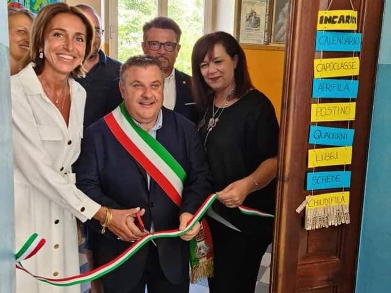VALPERGA - Scuole multimediali e più sicure: inaugurate le nuove lavagne e i lavori di restyling - FOTO