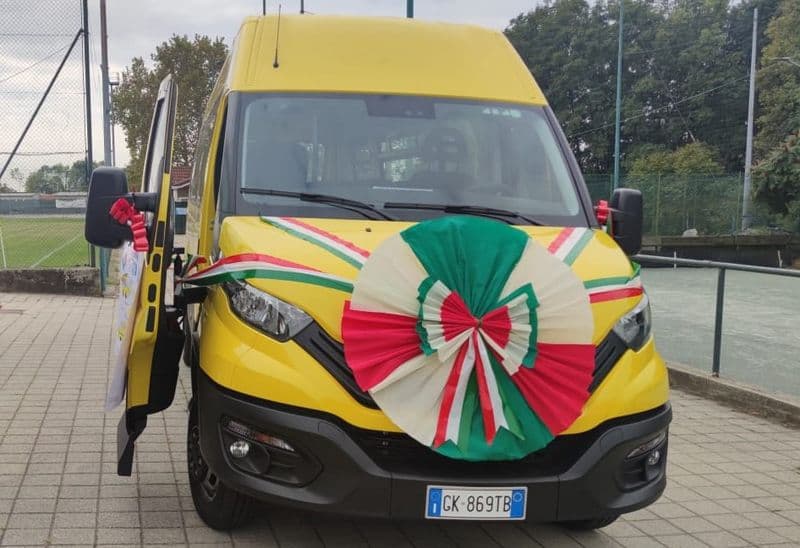 CANAVESE - Contributi della Regione per 14 nuovi scuolabus: uno per Settimo Rottaro e uno per l'Unione montana Mombarone