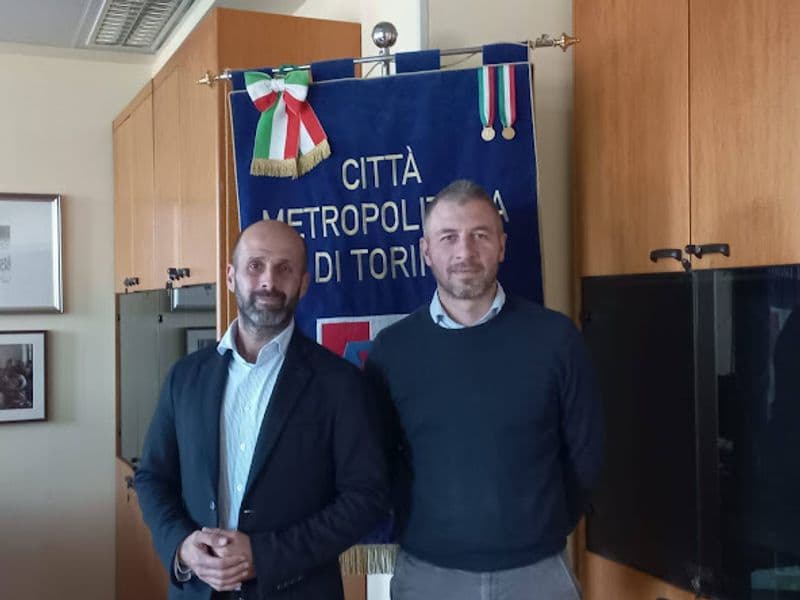 IVREA - Code e traffico in città: «Serve un peduncolo per liberare corso Vercelli»