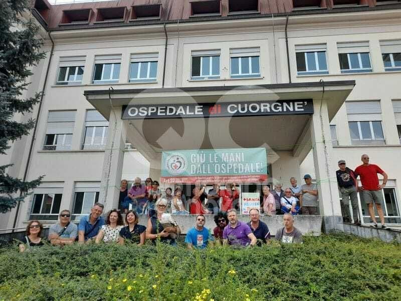 CUORGNE' - Pronto soccorso ancora chiuso, una manifestazione pubblica davanti all'ospedale per la riapertura