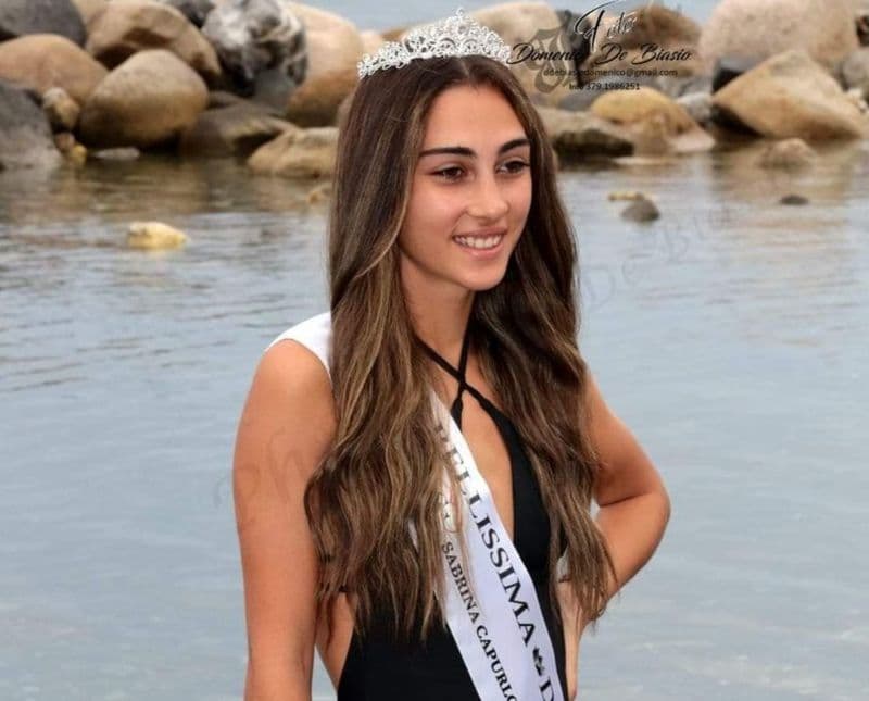 FORNO CANAVESE - Rebecca Vena incoronata Miss Piemonte nella finale nazionale del concorso «Bellissimi d'Italia» - FOTO