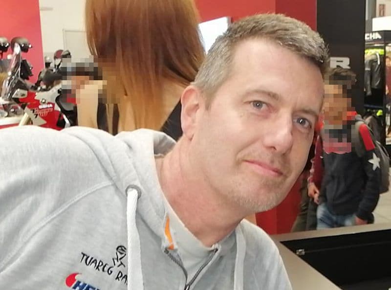 INCIDENTE MORTALE - Fuori strada con la motocicletta, muore centauro di Ivrea