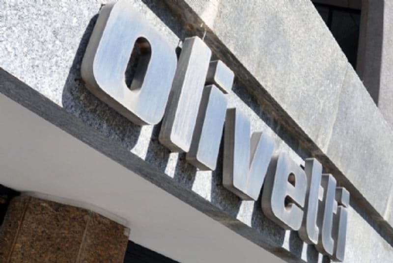 IVREA - Olivetti cede anche il ramo d'azienda dei registratori di cassa: sindacati preoccupati ricevuti in Comune
