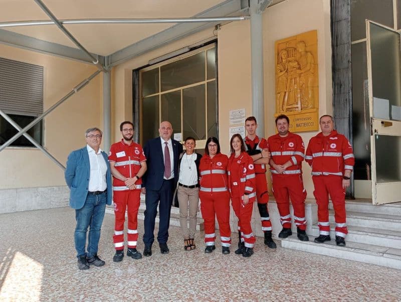 CASTELLAMONTE - Da Comune e Croce Rossa un aiuto alle scuole alluvionate di Faenza - FOTO