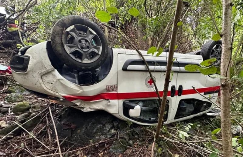 IVREA - Mezzo della croce rossa distrutto in un incidente: parte la raccolta fondi
