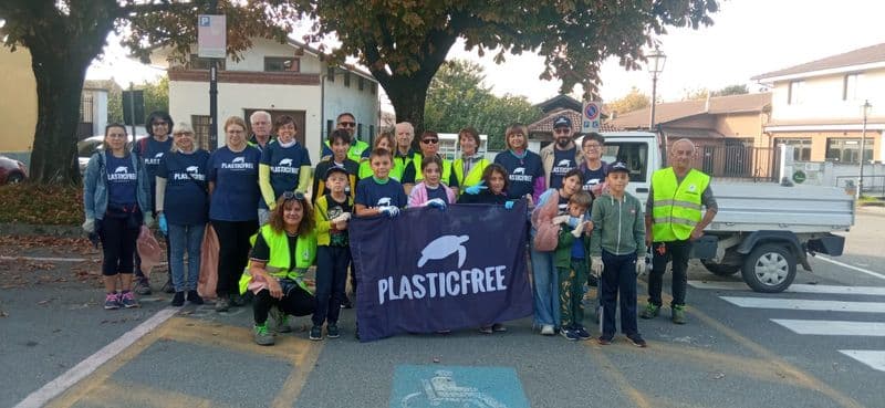 SAN GIUSTO CANAVESE - Giornata Plastic Free, ripulito il paese da rifiuti e mozziconi di sigarette - FOTO