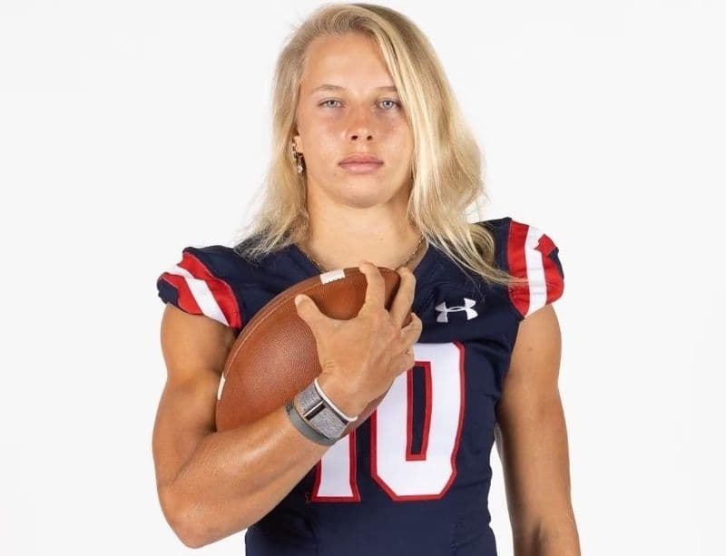 SPORT – Haley, la prima donna fra i maschi del football