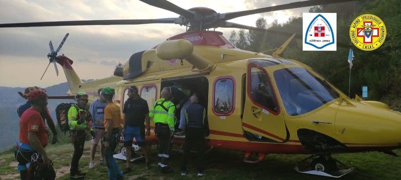 BROSSO - Precipita con il parapendio sul monte Cavallaria: pilota svizzero elitrasportato in ospedale - FOTO