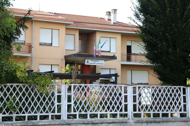 LEINI - Casa di riposo Capirone: futuro incerto per 11 ospiti su 33. Il Pd: «L'assessore regionale Icardi è inadeguato»