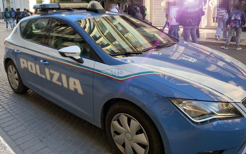 IVREA - Spaccio di cocaina in città, 27enne arrestato dalla polizia