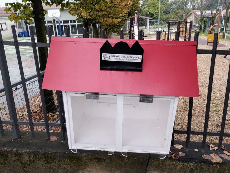 BARBANIA - Ladri senza rispetto: rubati i libri per ragazzi dalla Little Free Library