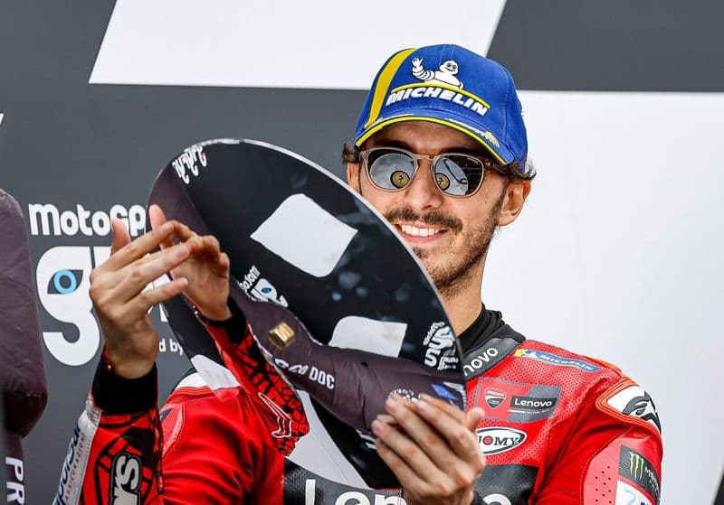 MOTO GP - Niente sprint race in Australia, condizioni meteo critiche: Pecco Bagnaia esulta