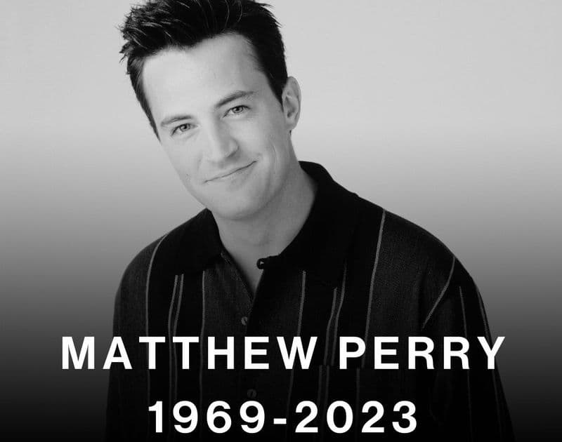 TELEVISIONE - I fans di “Friends” in lutto: è morto Matthew Perry