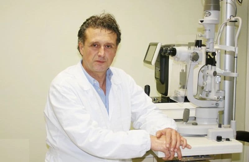 IVREA - Ultimo saluto all'oculista Alberto Broccio: aveva 48 anni