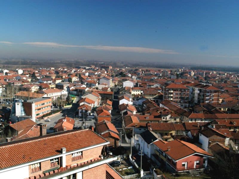VOLPIANO - Tutto pronto per l'inaugurazione della piazzetta dell'amicizia