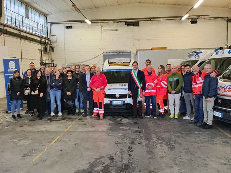 VOLPIANO - Si accende il motore della solidarietà: arriva il «Pulmino amico» - FOTO