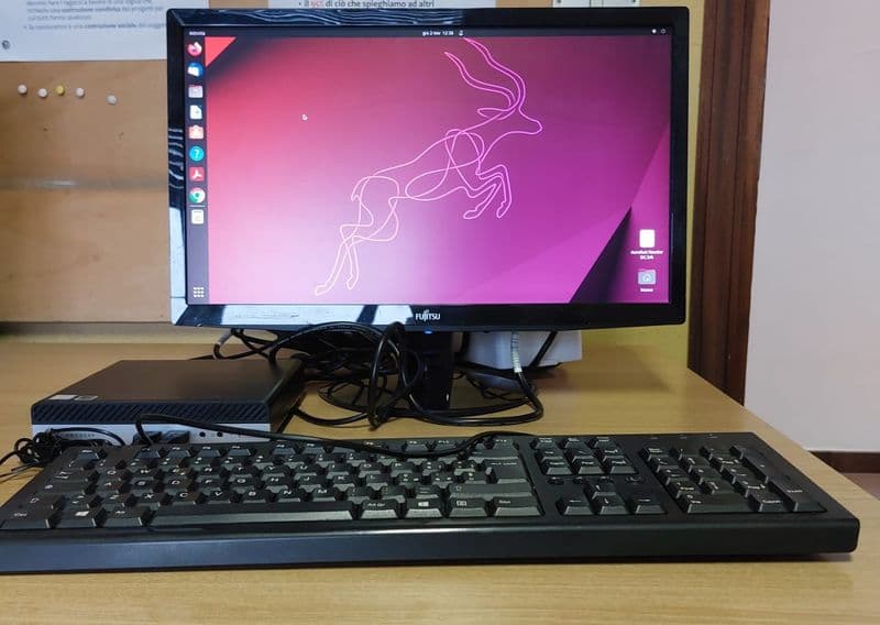 IVREA - I computer rigenerati di Aeg per le scuole di Pavone e Banchette