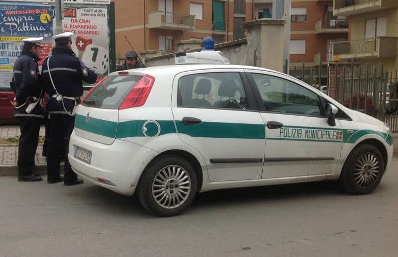 SAN FRANCESCO AL CAMPO - «Dimentica» revisione e assicurazione dell'auto: super multa fino a 6000 euro