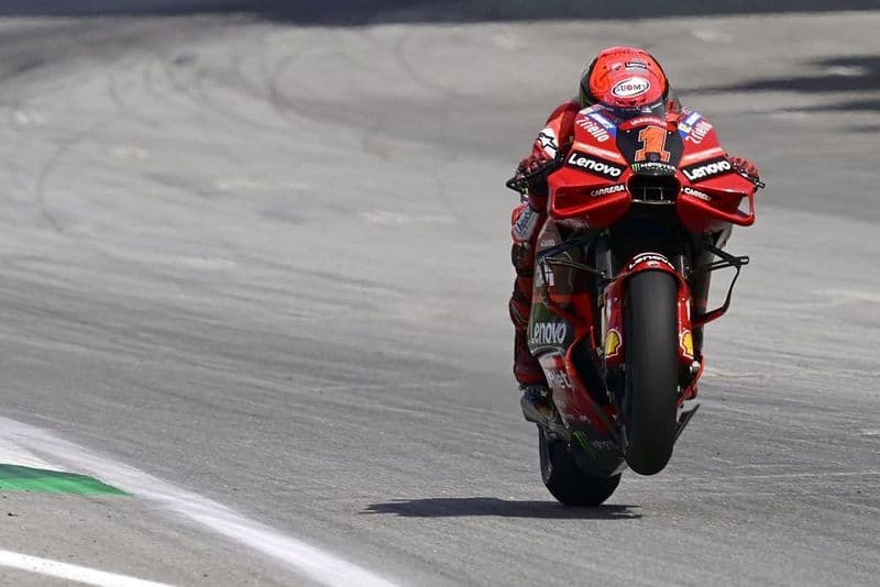 CHIVASSO - Moto GP, Bagnaia solo quinto nella Sprint del Qatar: Martin vince e si porta a -7 in classifica