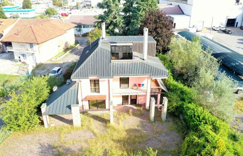 CHIVASSO - Nuovi investimenti sulla villa confiscata alla criminalità