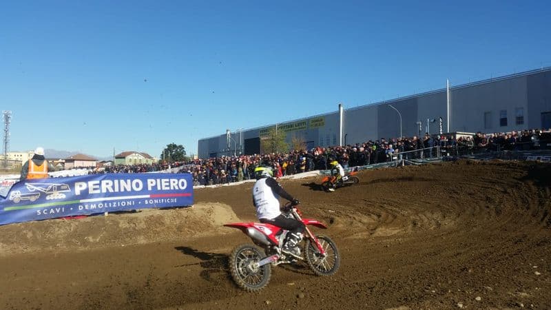 BORGARO - Pubblico da record, un successo la TransBorgaro: in gara anche Marco Melandri - FOTO