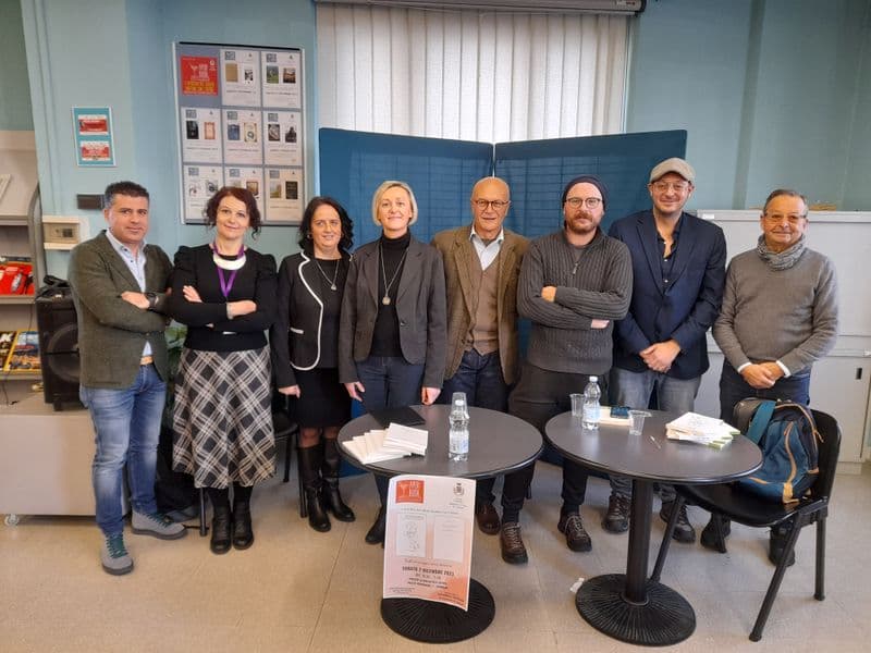 CUORGNE' - L'Aperibook non delude con Revello, Atzori e Isabella - FOTO