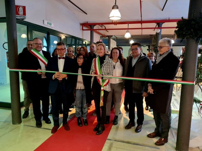 CUORGNE' - Inaugurata la terza edizione di «Expo… è quasi Natale!» - FOTO