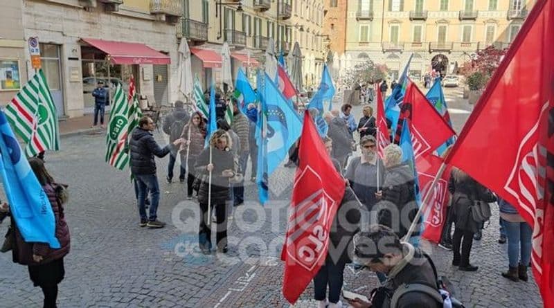 IVREA - Sarà difficile salvare i posti di lavoro ex Comdata