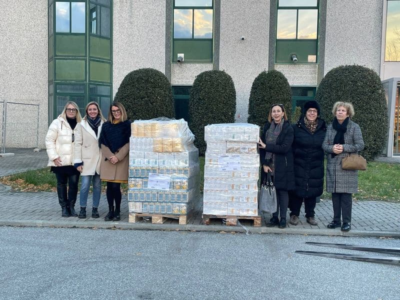 VALPERGA - Molino Peila dona 1000 chili di farine alla Caritas per aiutare i bisognosi - FOTO