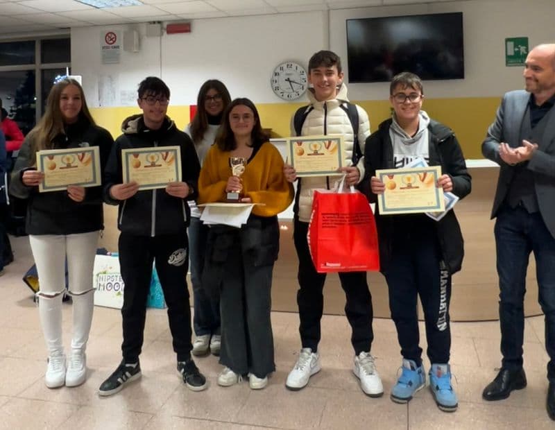 CIRIE' - Giovani matematici crescono: gli allievi di Caselle vincono la coppa Fermi Galilei - FOTO